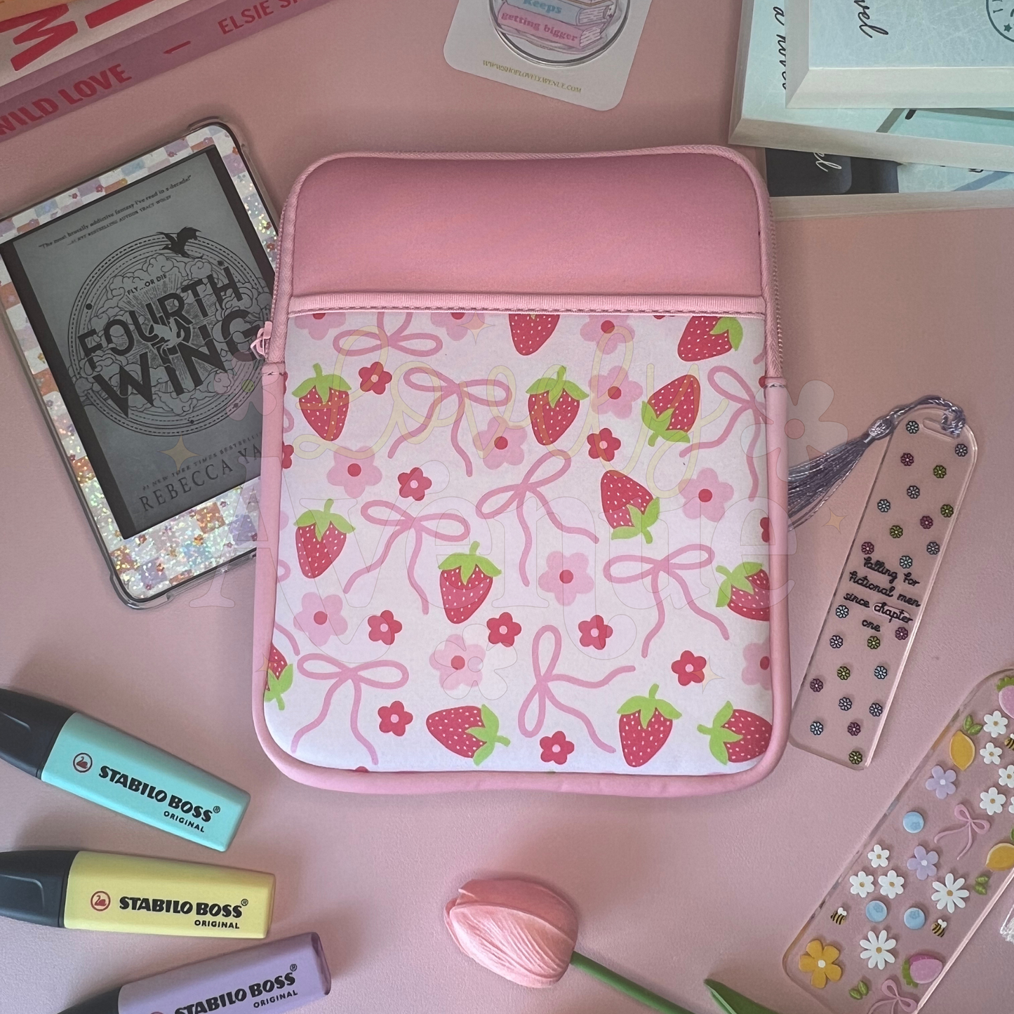 Strawberry And Curly Bows - E-Reader/Book Sleeve